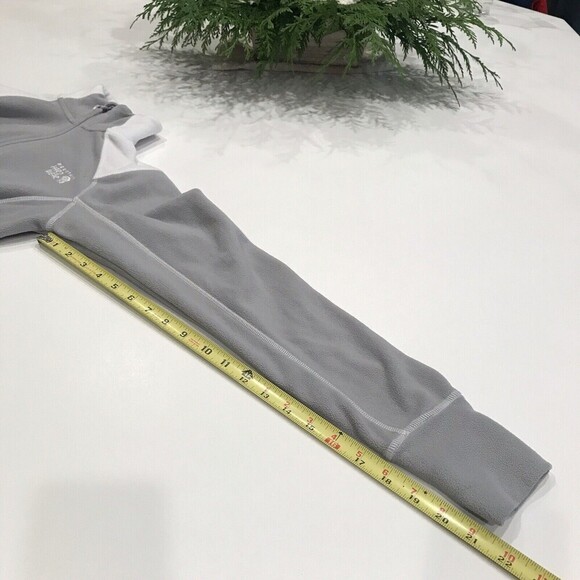 Mountain Hardwear Fleece Jacket Sz XS Full Zip Long Sleeve Pockets Gray White Mi - Picture 6 of 11
